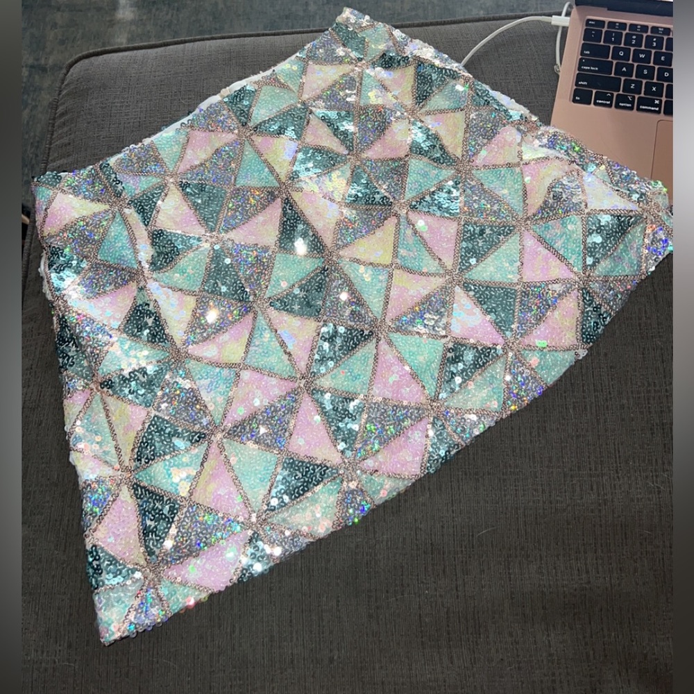Sequin turquoise, white silver, iridescent, skirt with zipper back.